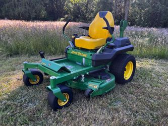 John Deere Z735M Zero-Turn Mower.