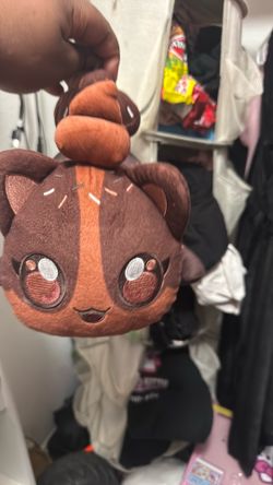 A Aphmau plushy