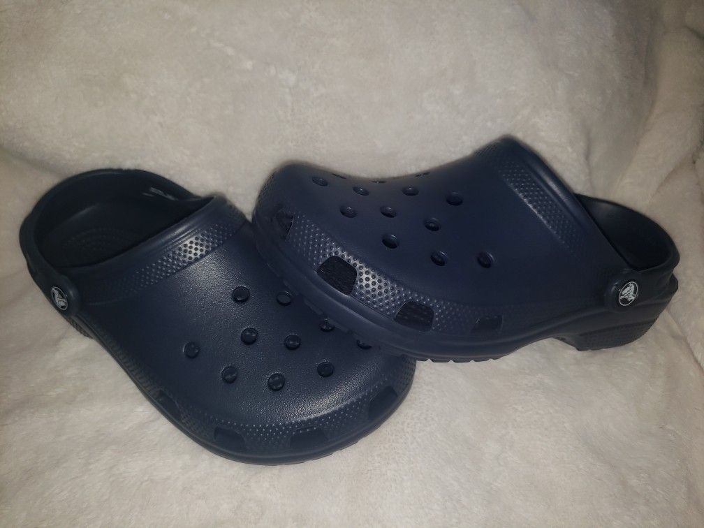 Like New Navy Blue Crocs M7 W8