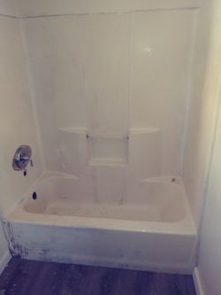 Tub shower reglaze