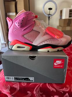Jordan 6 Retro Awake NY “ Playful Pink “ size 10.5m