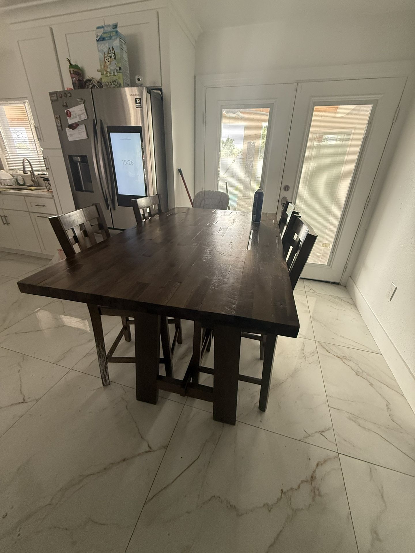 dinning table