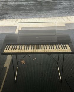 Yamaha Portable Piano YPR-30 With Stand, Power Cord, And foot switch