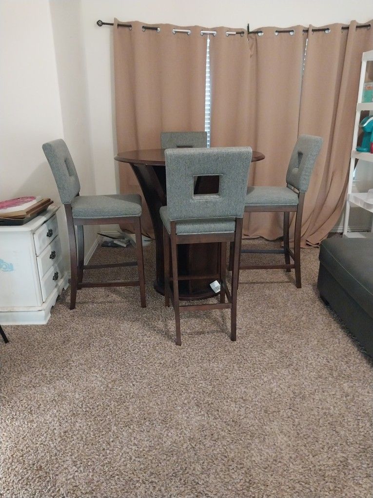 Tall Pub Table with 4 Gray Fabric Bar Stools