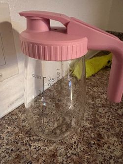 Momcozy milk pitcher