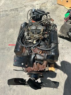 Chevy 350 Engine complete V8