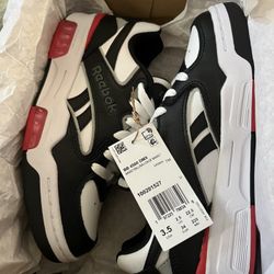 Reebok Size 3.5 New  