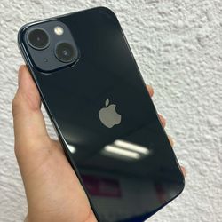 iPhone 13 128GB UNLOCKED