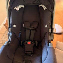 Nuna PIPA Rx Car seat AND Base 