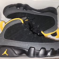 Air Jordan 9 Retro