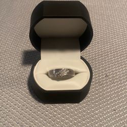 Wedding Band 10K 1/7 CTTW 12.5