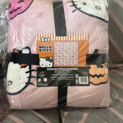 Hello Kitty Halloween Blanket
