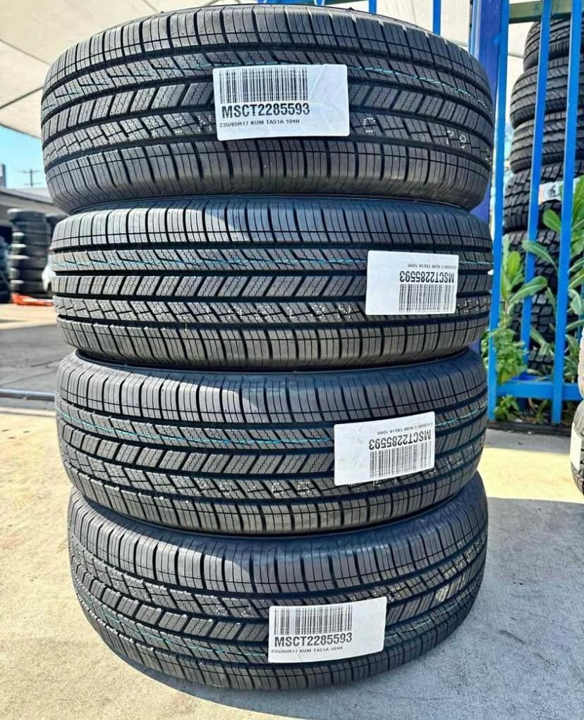 235/65R17 Kumho Set Of 4 New Tires