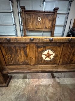 Western Rustic Queen Bed