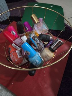 Mixed Nail Polish Lot – L.A. Colors, Sally Hansen & More