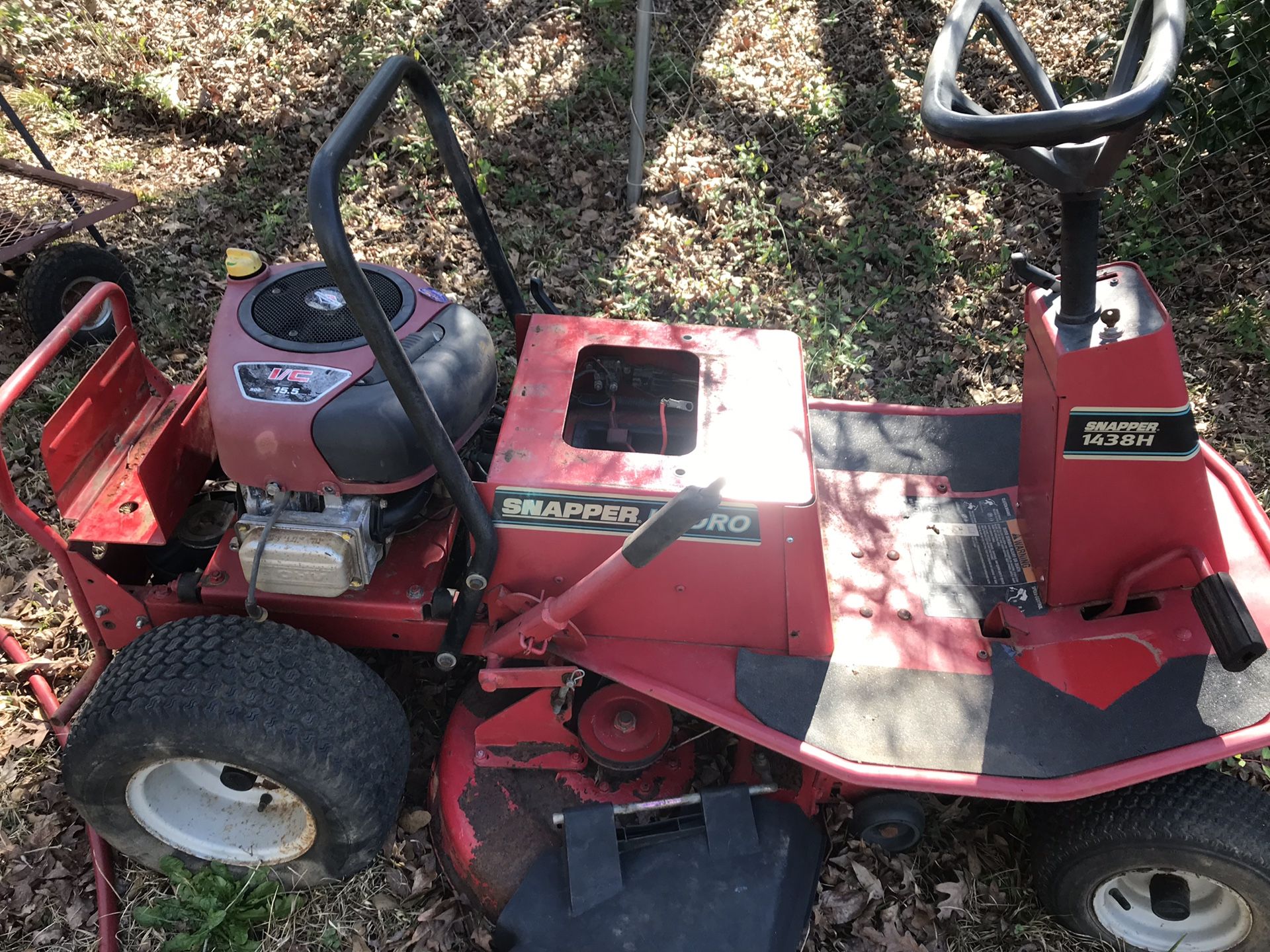 Snapper 1438H Riding Lawn Mower for Sale in Greenville, SC OfferUp