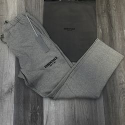 Essentials sweats uncuffed