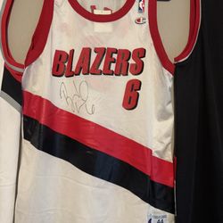 Vintage Bonzi Wells Autograph Portland Trail Blazers Jersey