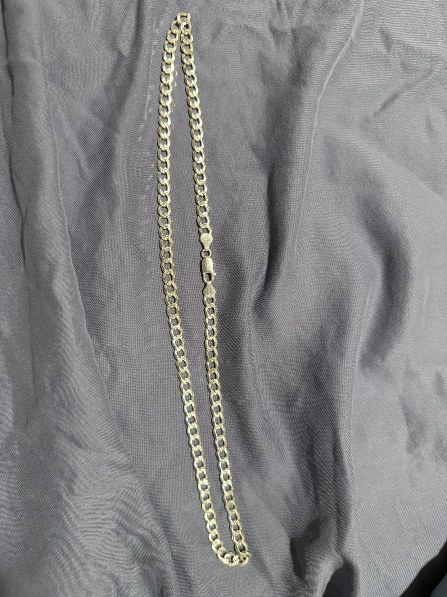 SOLID CHAIN!