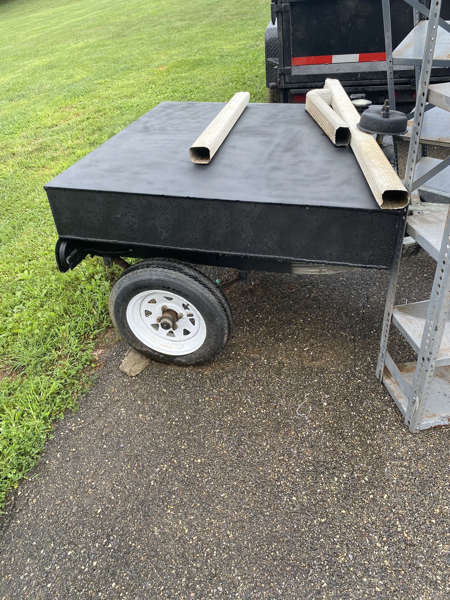 Fuel tank trailer