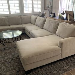 3 Piece Sectional Couch w/ Sleeper