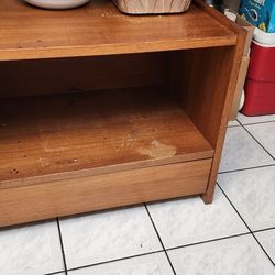 Shelf / TV stand 