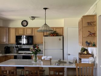 HANGING LIGHT FIXTURE