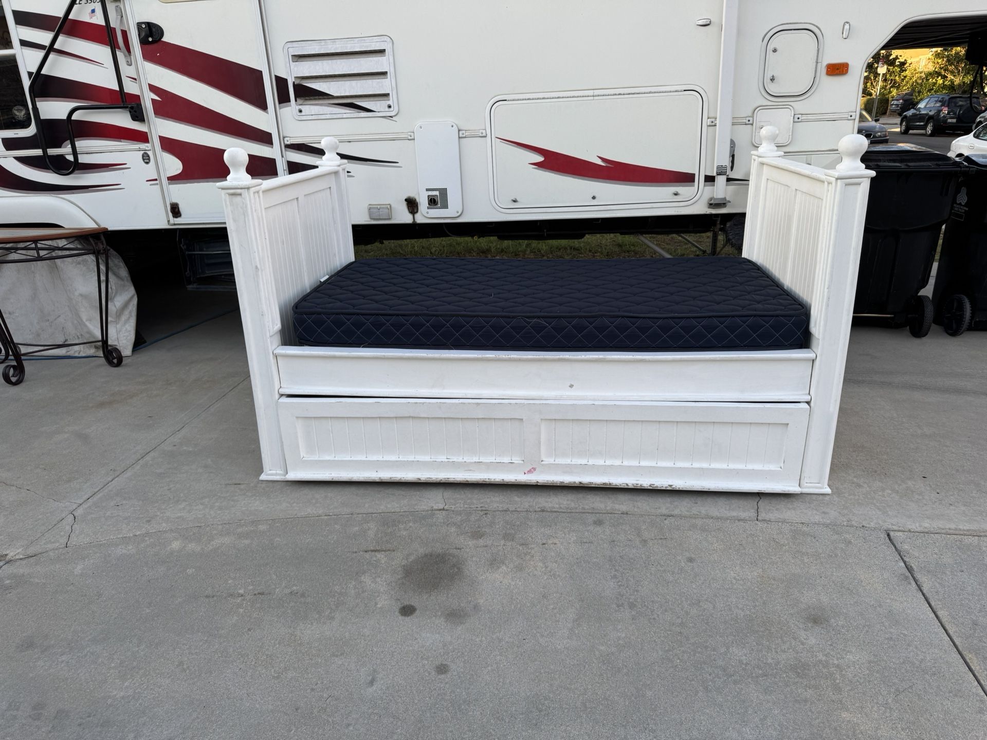 Twin Bed with Trundle  