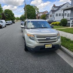 2011 Ford Explorer