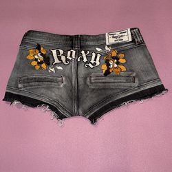 Roxy shorts