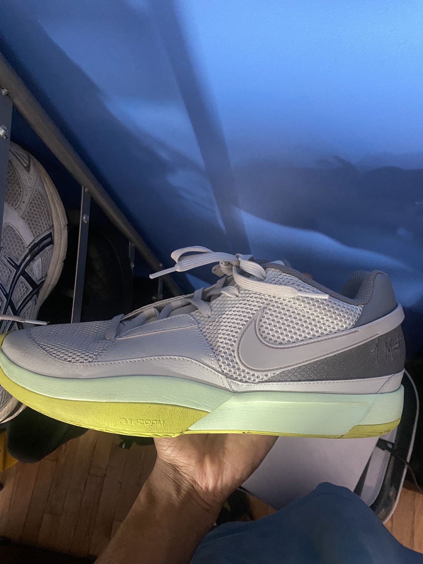 ja 1's light saver