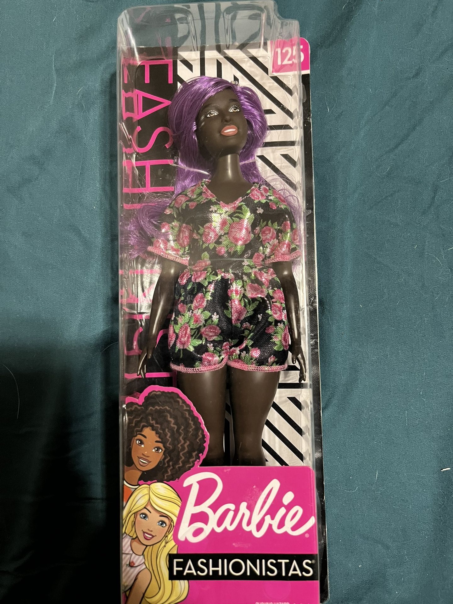 2018 Fashionista Barbie