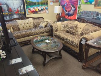 COUCH AND LOVESEAT SET