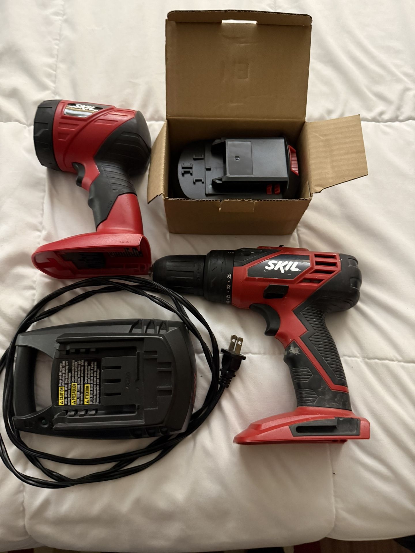 Need A Drill, Check Out This Skil. 18V Battery Powered Drill/Driver And Flashlight