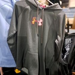 Small Underarmour Sweatshirt 