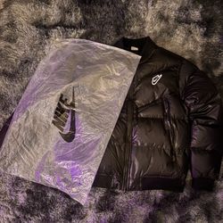 ✔️ NIKE BLACK PUFFER JACKET (NEW WITH TAGS) PICKUP TODAY ‼️ 	