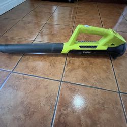RYOBI Leaf Blower