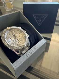 GUESS Mens Silver Tone Multi-function Watch