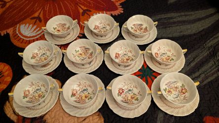 Royal Doulton Grantham 11-cup and saucer set