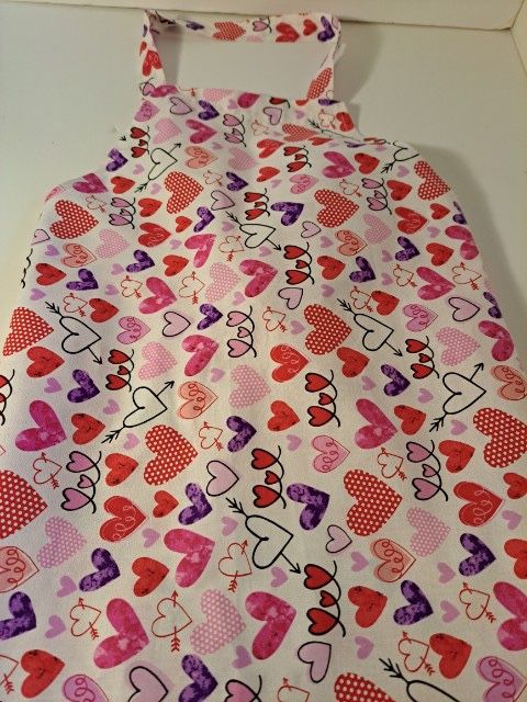 New Heart Scroll Apron