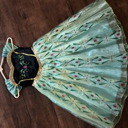 Anna And Elsa Dresses 
