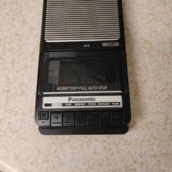 Panasonic Slim  Portable Cassette Recorder RQ-2102 cassette lids manual open 