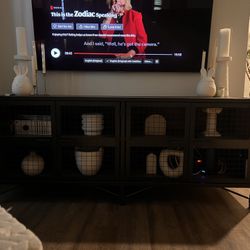 70inch Heavy Duty Tv Stand