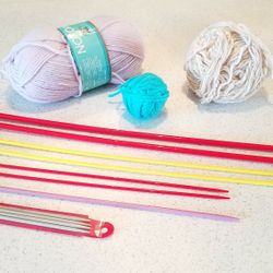 KNITTING NEEDLES, 6 SETS, DIFFERENT SIZES, 