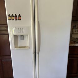 Refrigerator Maytag Free