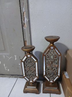 Adornos