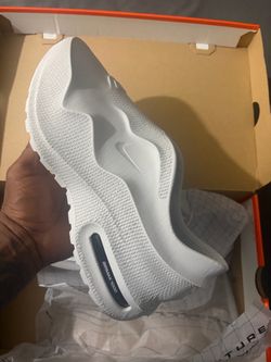 Nike AirMax 1000 (Sz. 11)