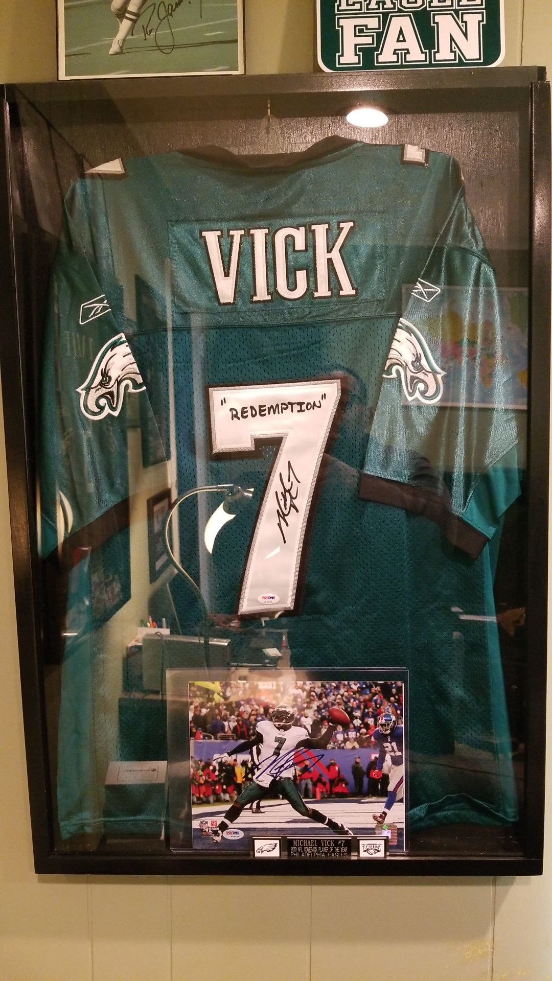 Mike Vick Autographed Eagles Jersey COA