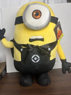Large Plush Toy Of Stuart The Minion From Despicable Me