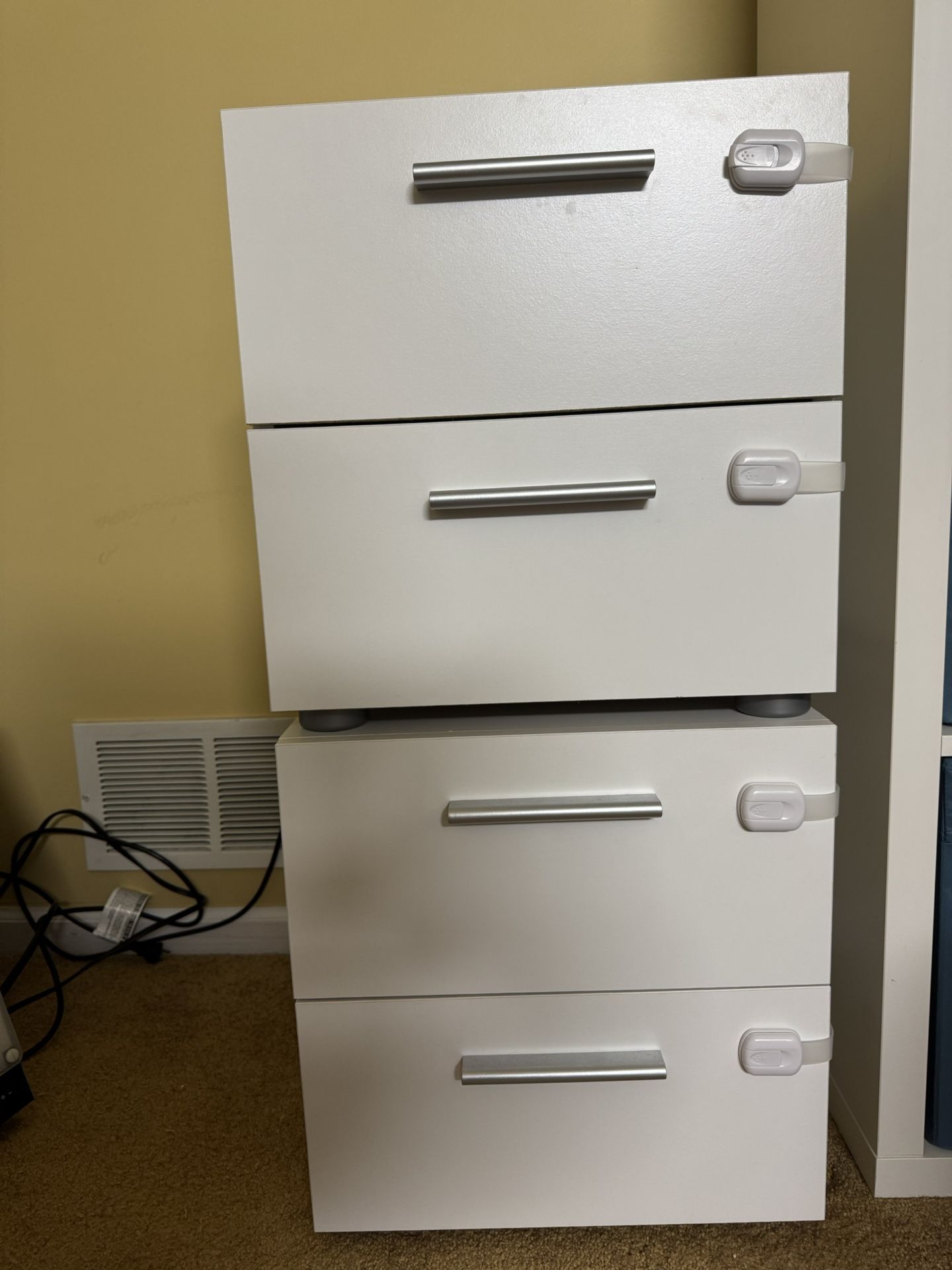 Set of 2 Modern White Nightstands